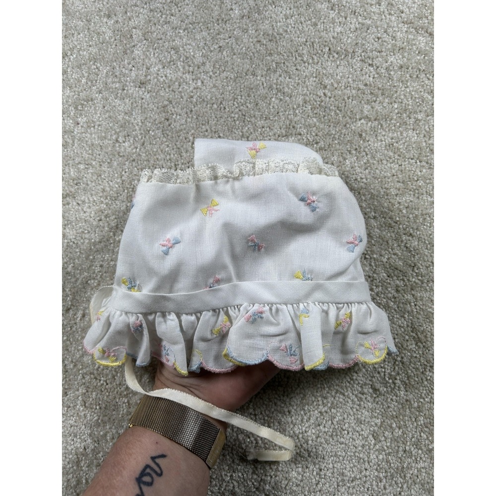 Vintage Infant Baby‎ Bonnet Eyelet Embroidered Pastel Bows Lace Ruffle Tie Trim